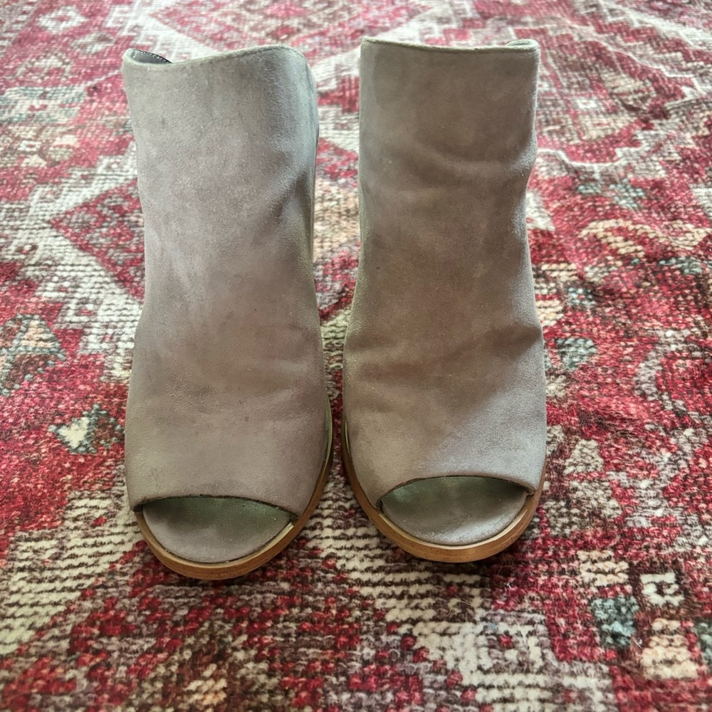 Steve Madden Nolla Suede Mule in Gray size 6M - Picture 8 of 9
